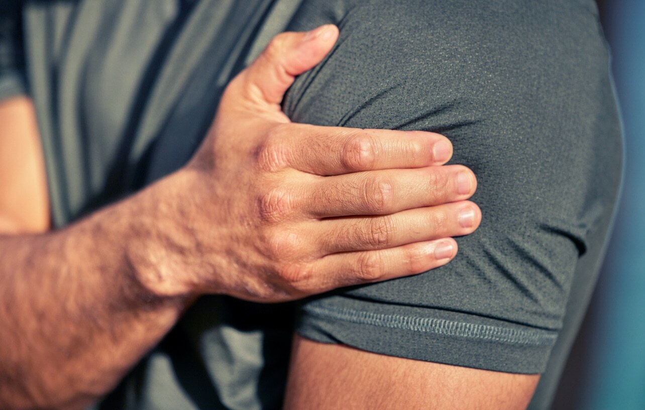 when is shoulder slap lesion serious