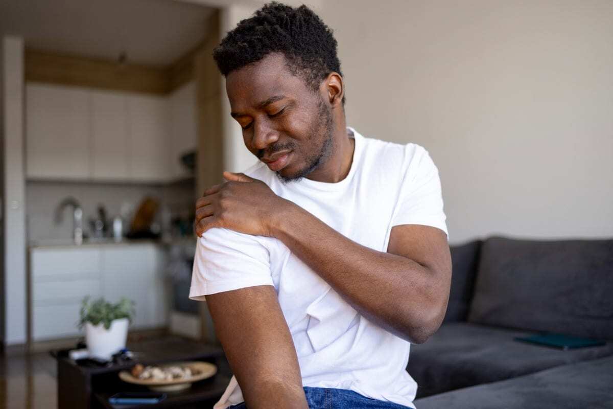 What Are the Causes of Shoulder Bursitis - Shoulder Bursitis