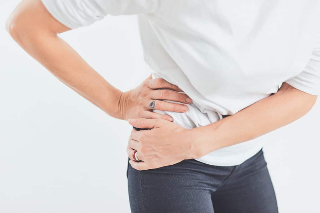 does hip labral tear go away on its own