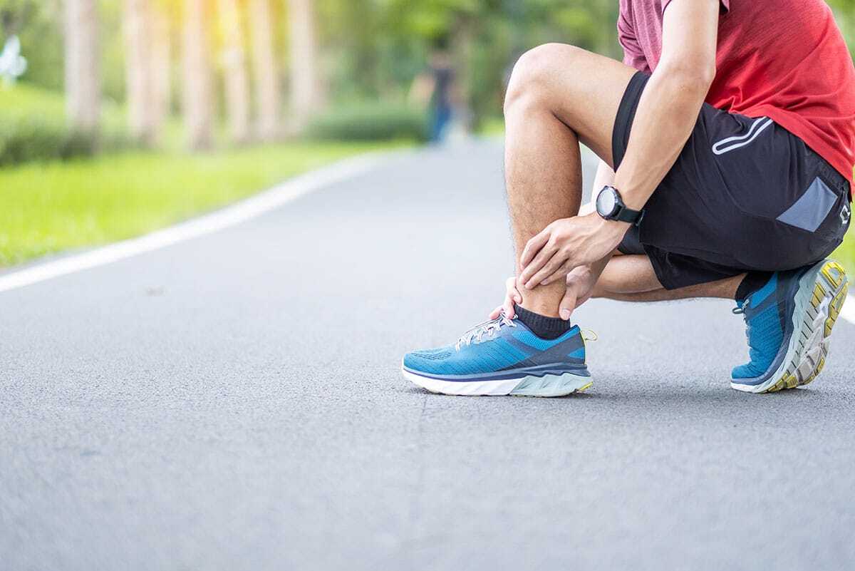 does calcific tendonitis go away on its own