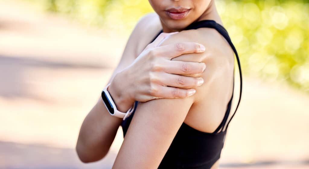 How Osteopaths Help with Shoulder Pain