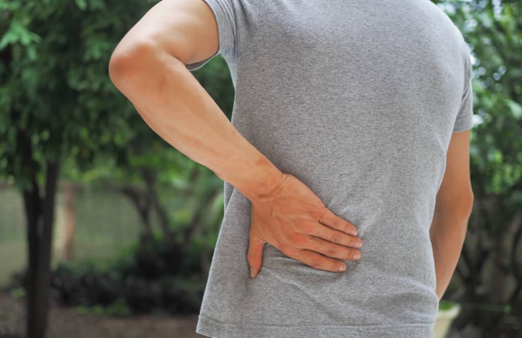 Can Dehydration Make Spinal Stenosis Worse?