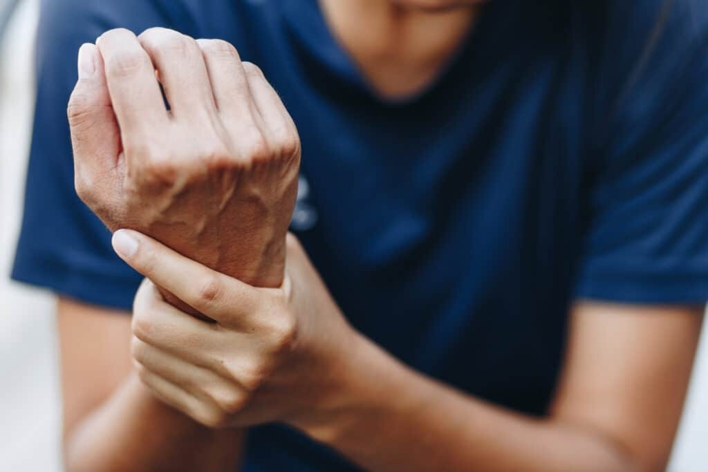 Foods to Avoid with a Wrist Strain