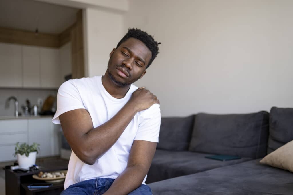 Does Shoulder Pain Hurt When Resting?