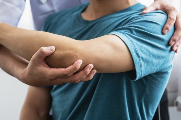 chiropractic care for ac joint strain
