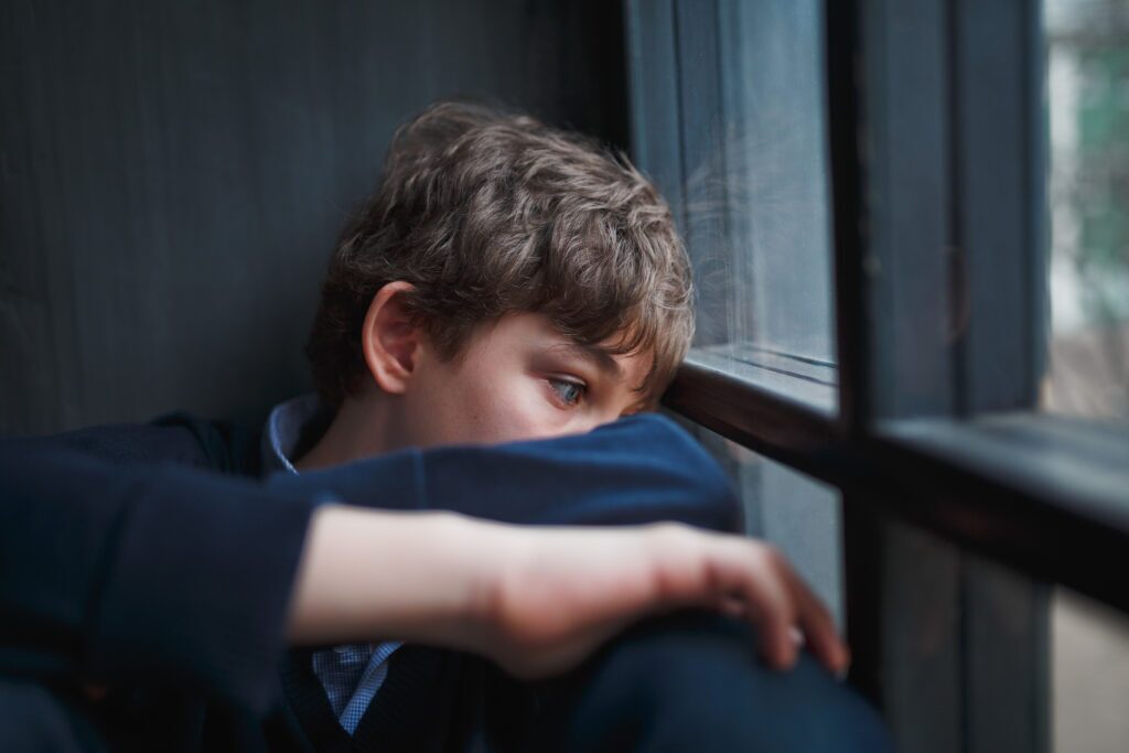 How Online Counselling Can Help Manage Intrusive Thoughts
