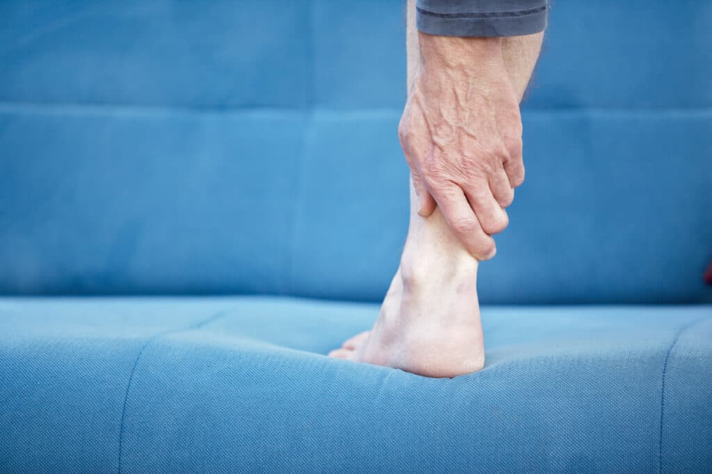 Does Achilles Tendinopathy Hurt More at Night?