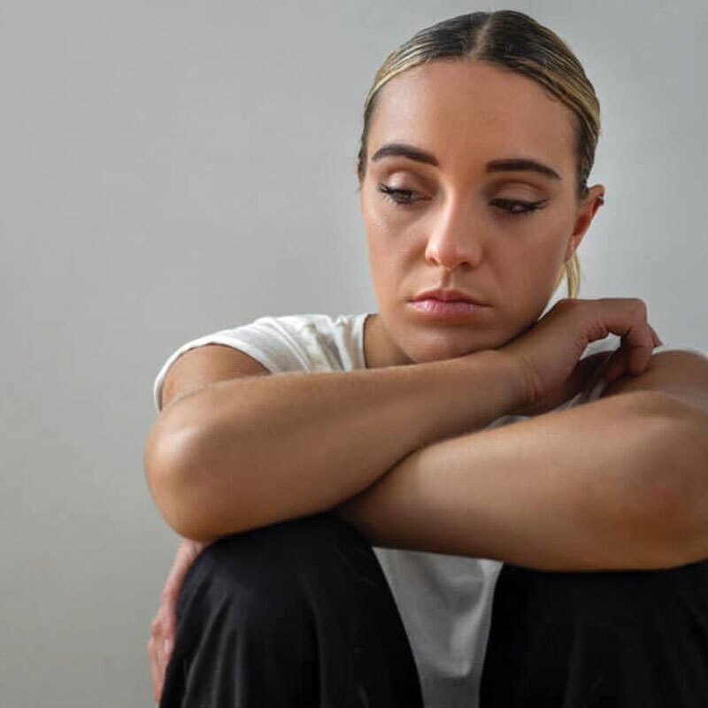 woman dealing with disordered eating