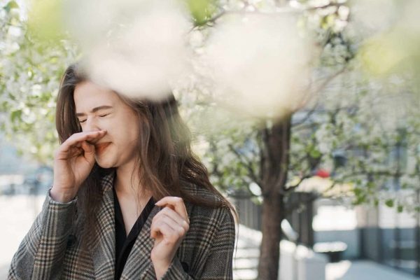 what makes allergies worse