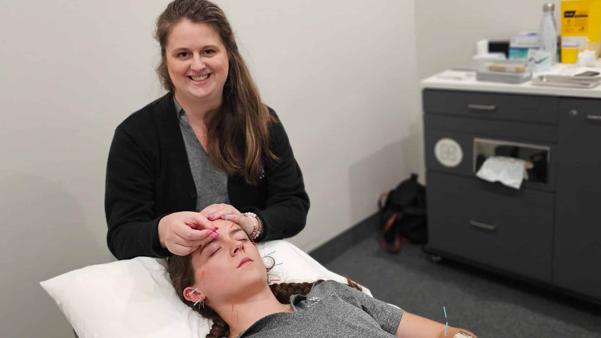 facial accupuncture scaled - Facial Acupuncture