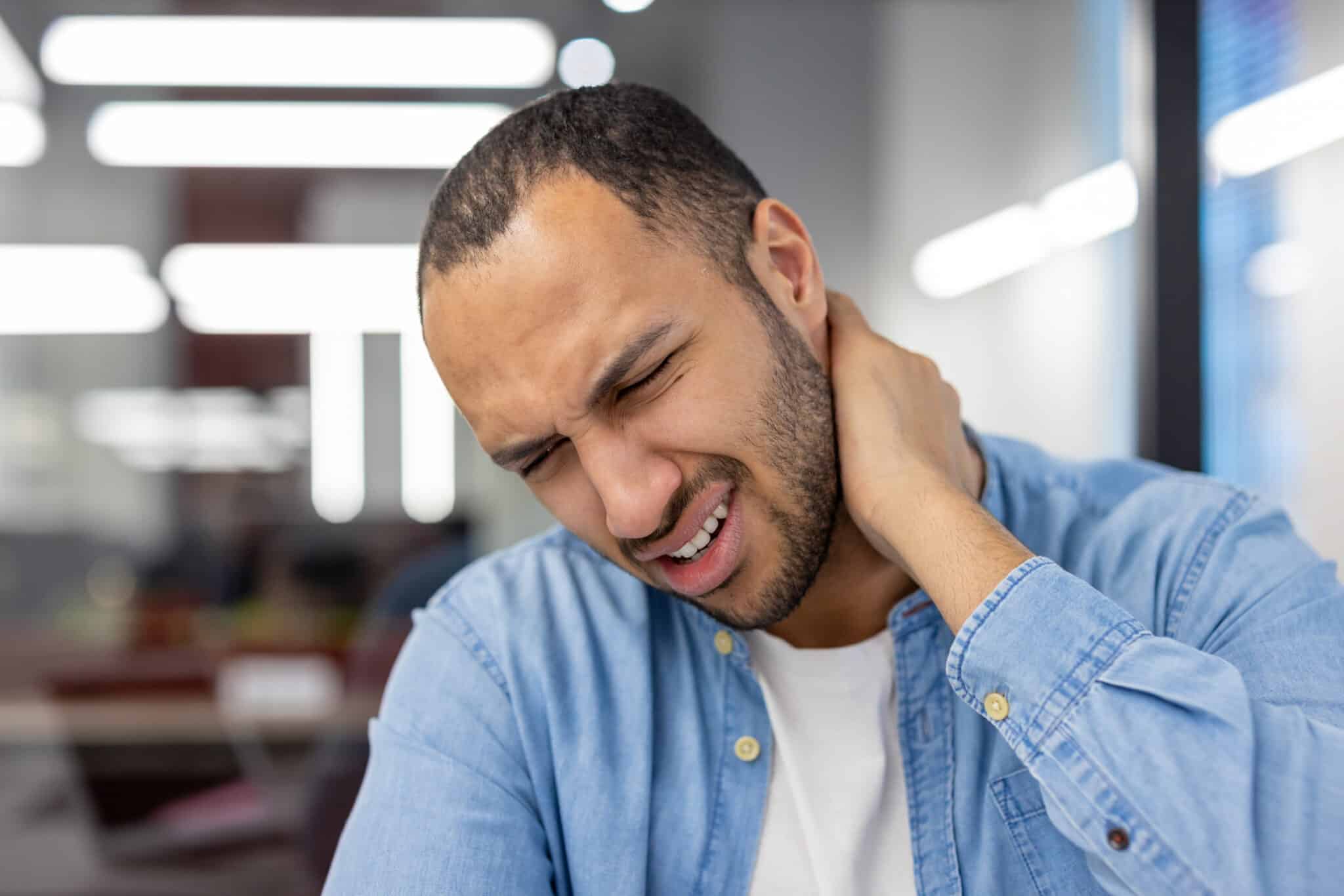 Best Ways to Treat a Neck Strain
