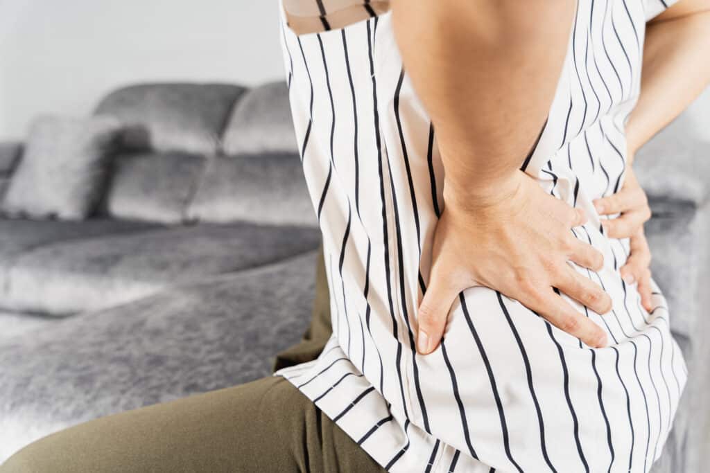 Can Dehydration Make Spondylolisthesis Worse?