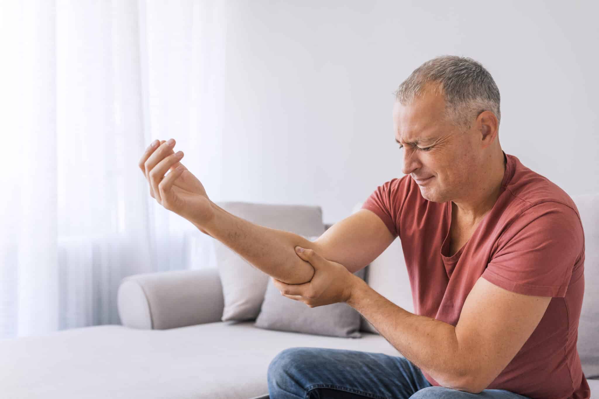 Does Elbow UCL Sprain Hurt When Resting?