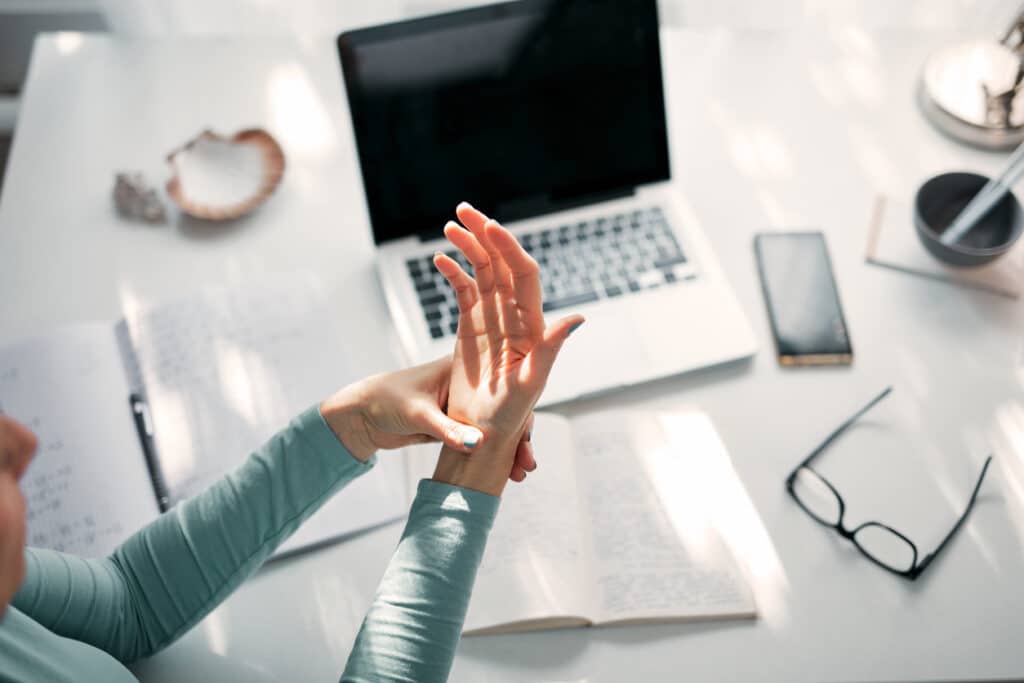 Does Carpal Tunnel Syndrome Hurt When Resting?