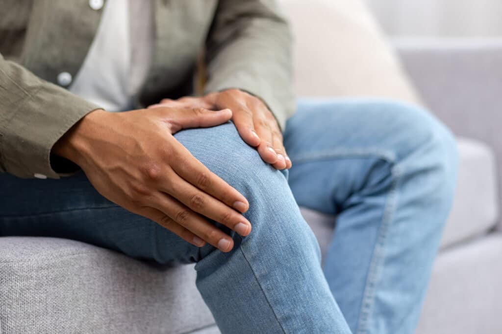 Does Knee Bursitis Hurt When Resting?