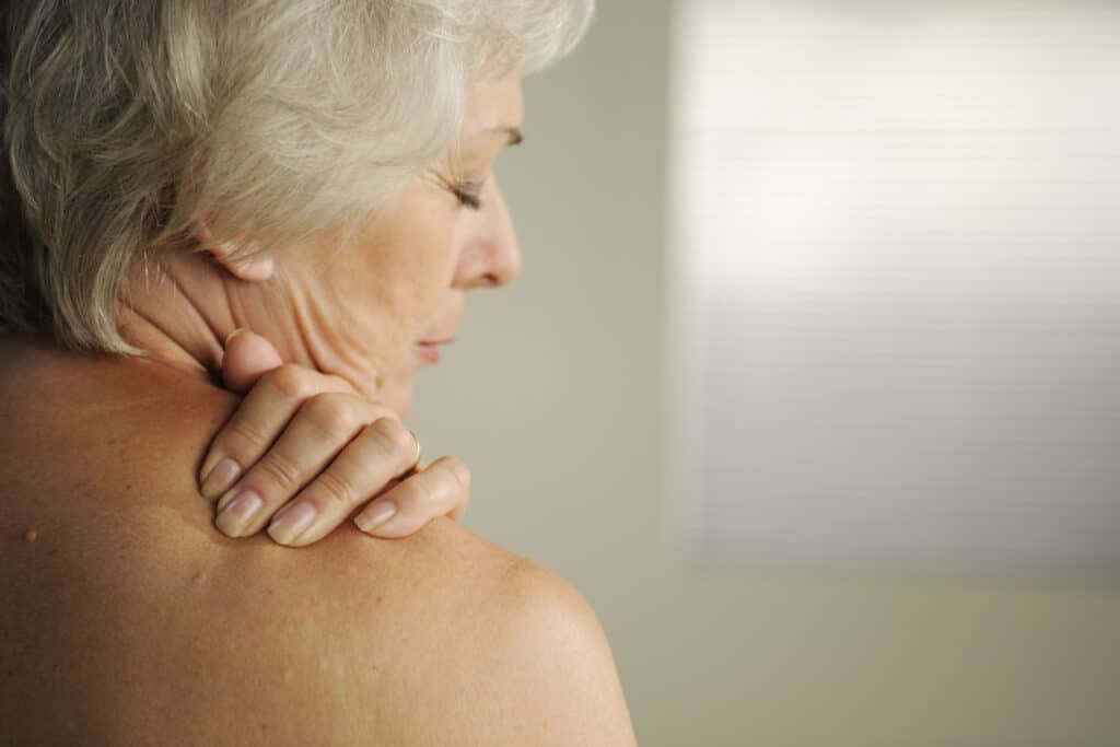Does Shoulder Osteoarthritis Hurt When Resting?