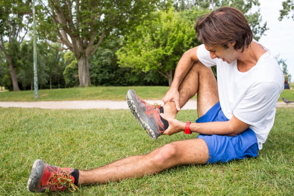 Does a Lateral Ankle Sprain Hurt When Resting?