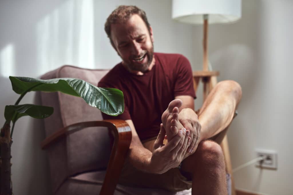 Does Morton's Neuroma Hurt More at Night?