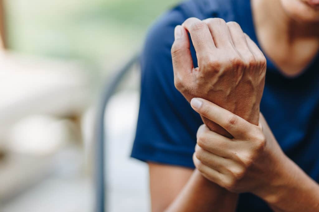 How Do You Fix a Wrist Sprain?