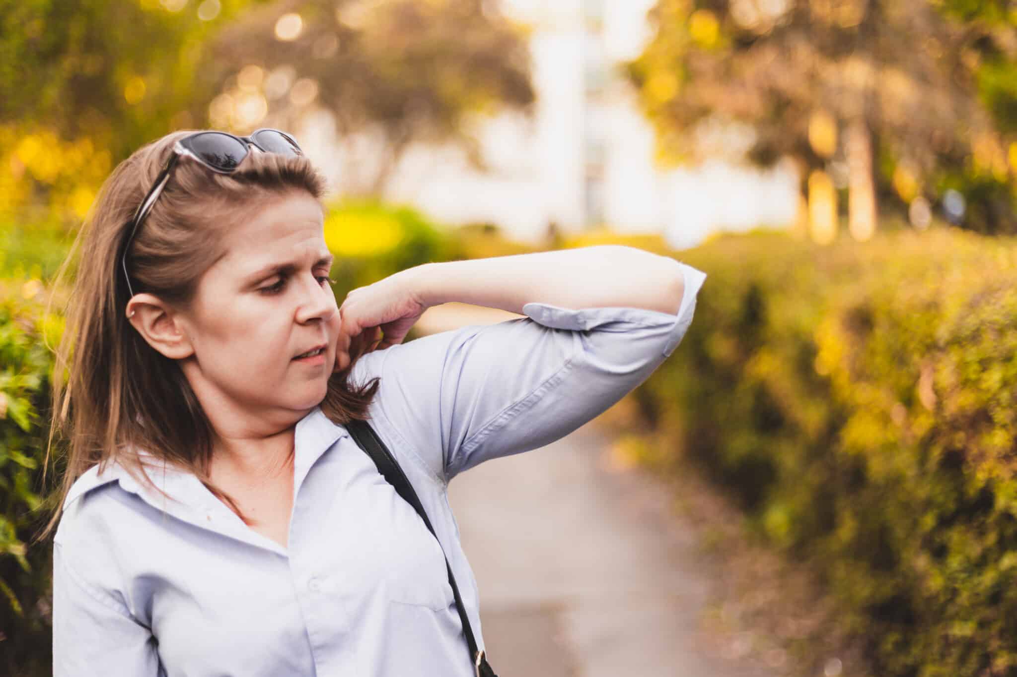 How Do You Know if You Have Upper Back Pain?