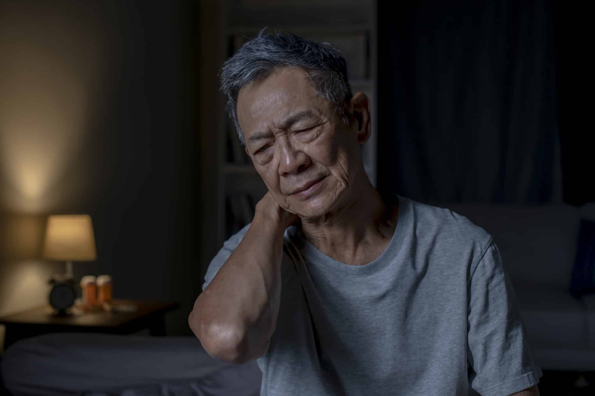 Does Sleeping Heal Neck Strains?