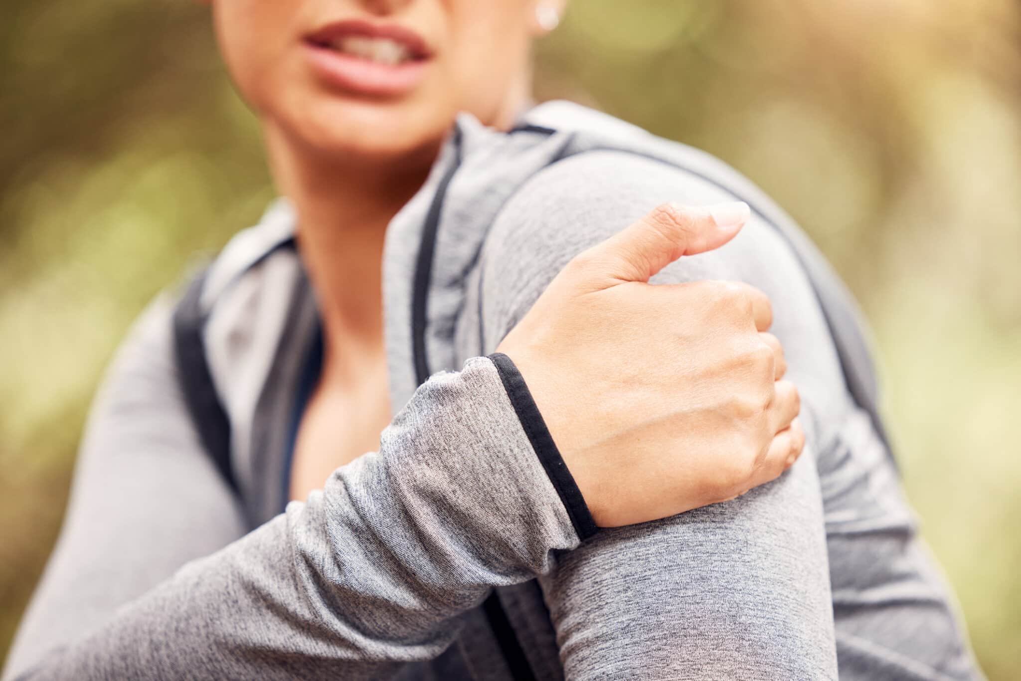 Can Dehydration Make Shoulder SLAP Lesions Worse?