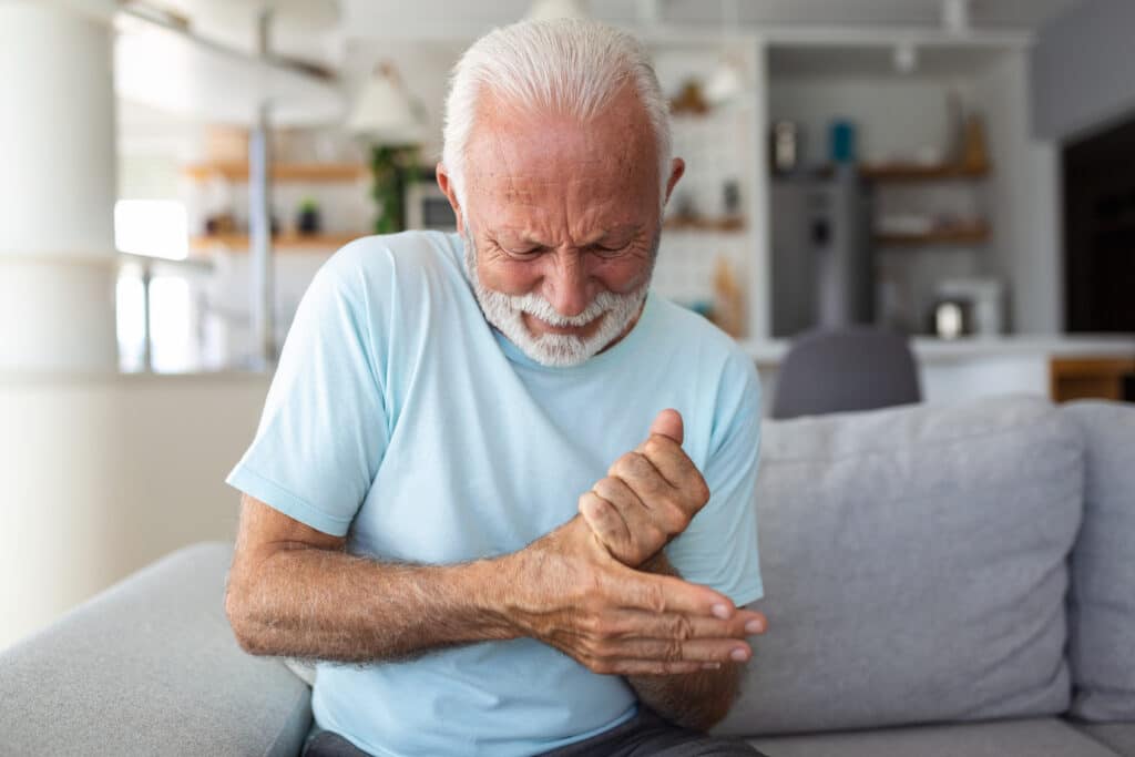 Can Dehydration Make Thumb UCL Sprains Worse?