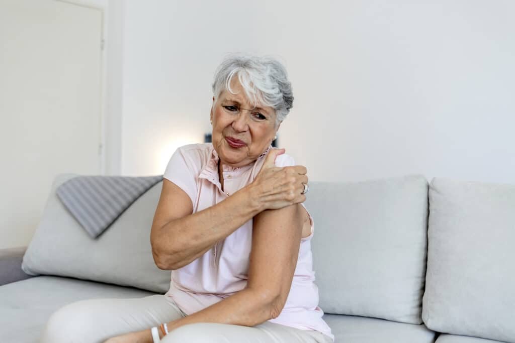 Can Dehydration Make Shoulder Osteoarthritis Worse?