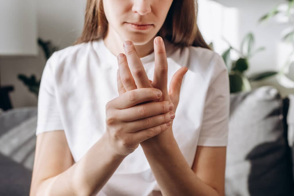 Does Hand and Finger Pain Hurt When Resting?