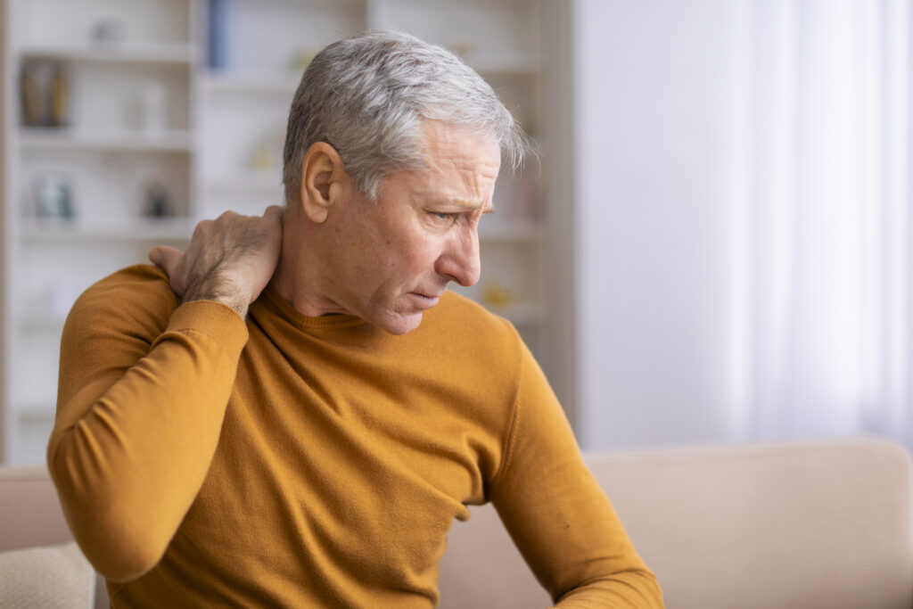 Dos Neck Strain Hurt When Resting?